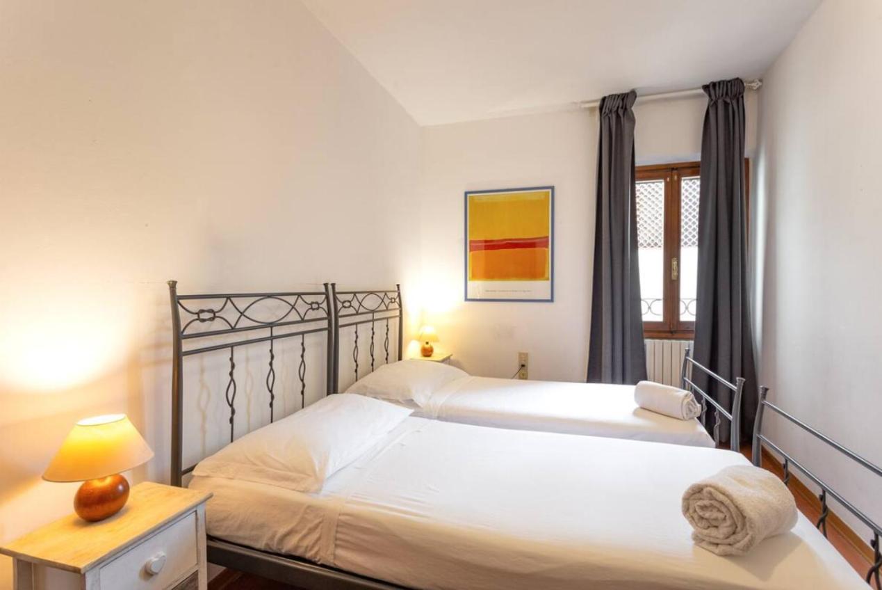 Via Ricasoli Apartment, Next To Accademia Florence Exterior photo