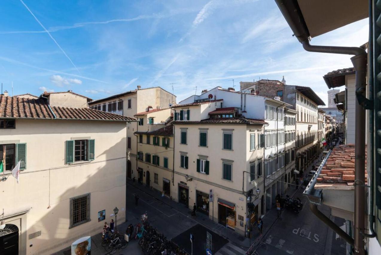 Via Ricasoli Apartment, Next To Accademia Florence Exterior photo